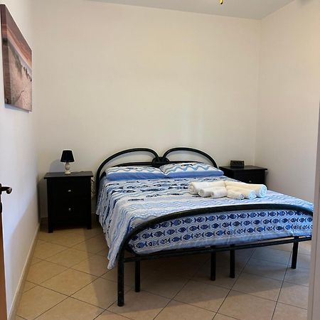 Casa Vacanze Lisa Torre Ovo Bagian luar foto