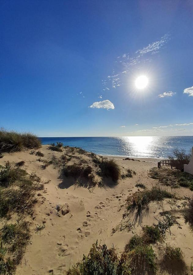 Casa Vacanze Lisa Torre Ovo Bagian luar foto