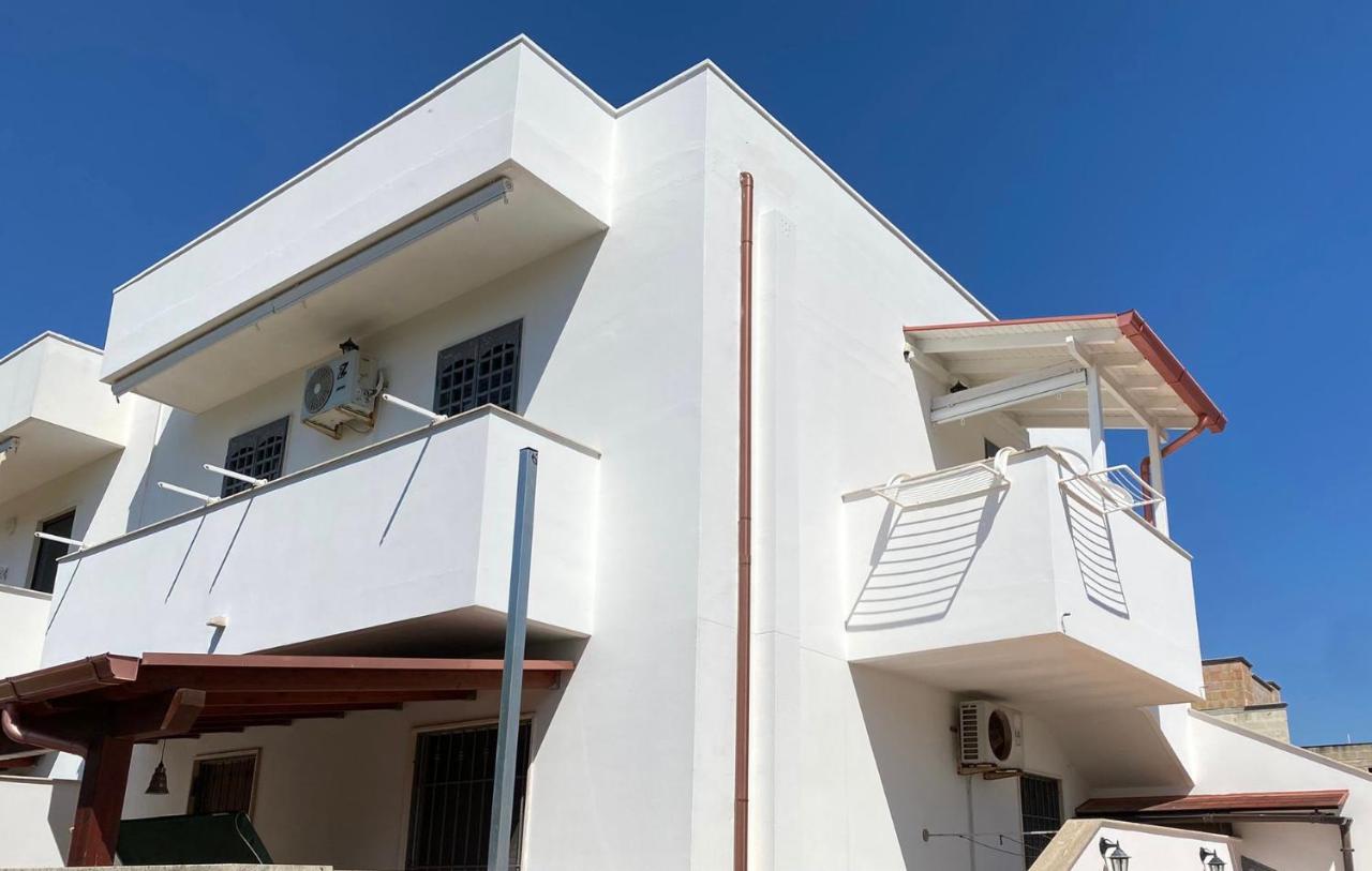 Casa Vacanze Lisa Torre Ovo Bagian luar foto