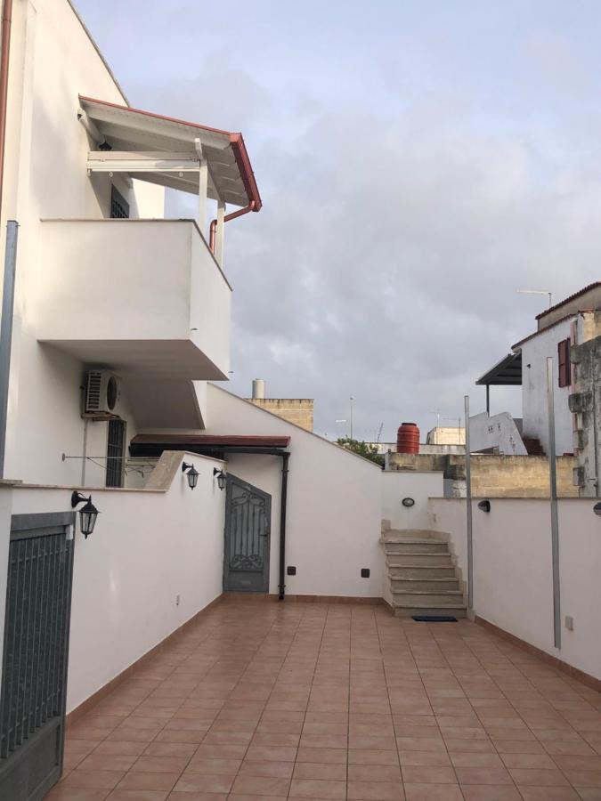 Casa Vacanze Lisa Torre Ovo Bagian luar foto